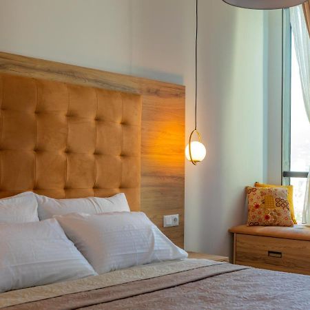 Entire Flat With City Skyline View - Two Bedrooms Batumi Esterno foto